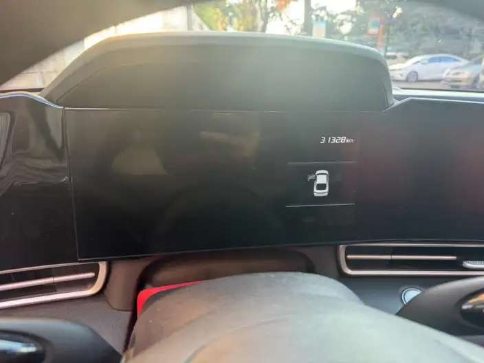 Hyundai Ioniq 2022 Model 1.5L CVT LUX Premium Edition – фото 7