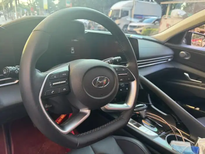 Hyundai Ioniq 2022 Model 1.5L CVT LUX Premium Edition – фото 8