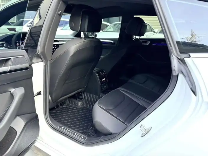 Volkswagen CC 2023 Model 380TSI Eye-catching version – фото 9