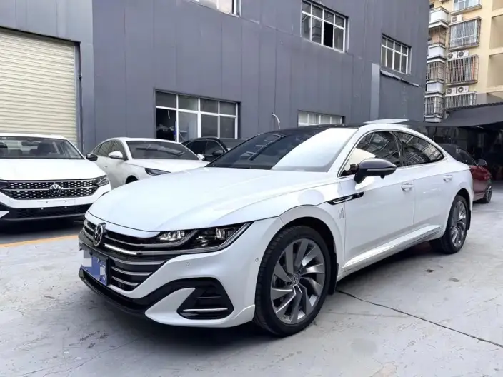 Volkswagen CC 2023 Model 380TSI Eye-catching version – фото 10