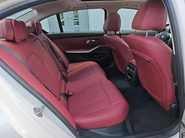 BMW 3 Series 2025 Model 330Li M Sports Night Set – фото 10