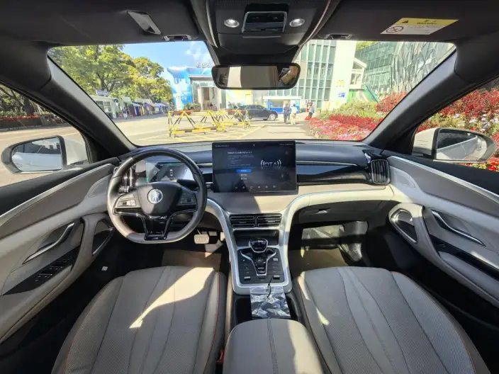 BYD Song Pro DM 2024 Model DM-i Honor Edition 71km Pilot Model – фото 8