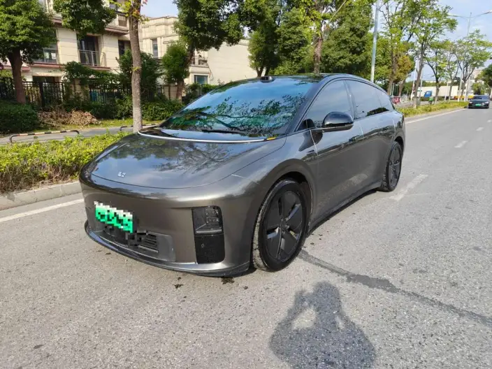 Li Auto i6 2025 Model 2WD Standard Edition – фото 1