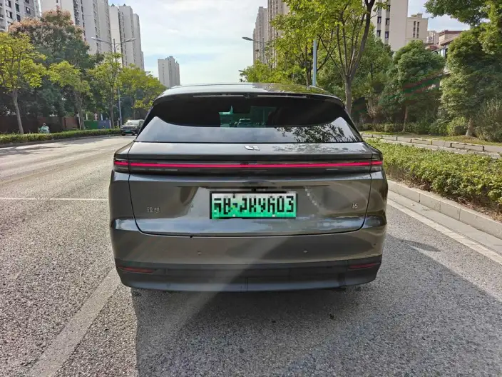 Li Auto i6 2025 Model 2WD Standard Edition – фото 5