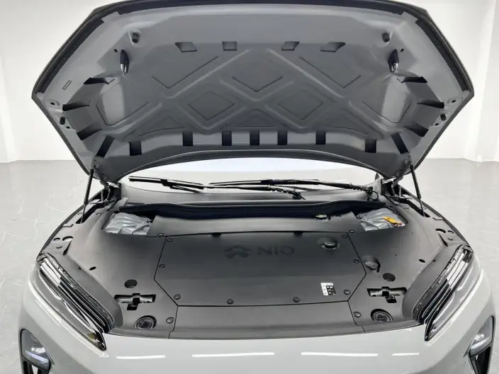 NIO ET5 2022 Model 75kWh – фото 10