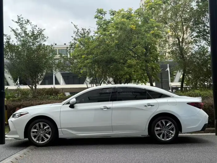 Toyota Avalon 2021 Model 2.5L Deluxe Edition – фото 4