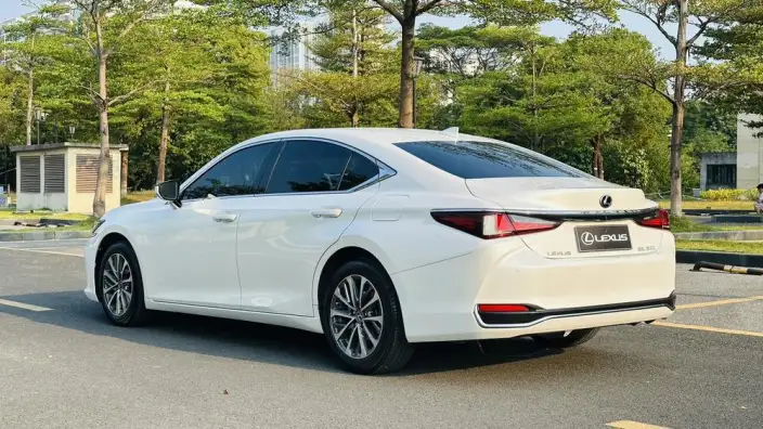 Lexus ES 2021 Model 200 Superior Edition – фото 5