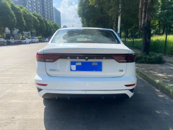 Geely Emgrand 2022 Model No. 4 Gen 1.5L CVT Flagship Model – фото 5