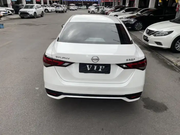 Nissan Sylphy 2023 Model 1.6L CVT Yuexiang Edition – фото 5