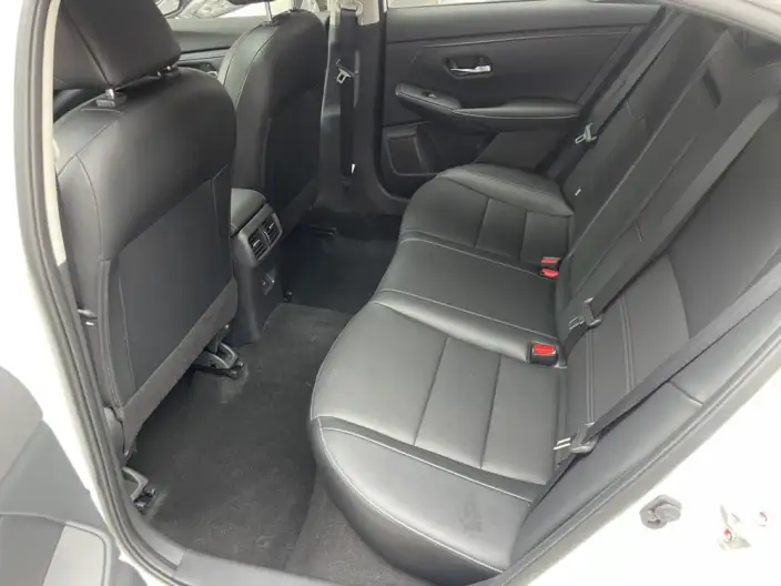 Nissan Sylphy 2023 Model 1.6L CVT Yuexiang Edition – фото 8