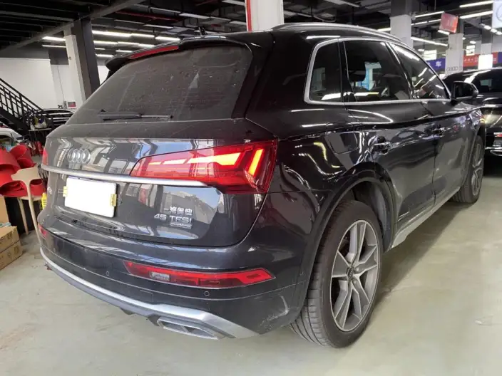 Audi Q5L 2022 Model 40T Luxury Dynamic Model – фото 6