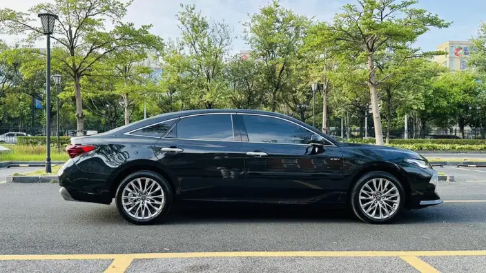 Toyota Avalon 2024 Model Intelligent Hybrid 2.0L E-CVT Deluxe Edition – фото 8