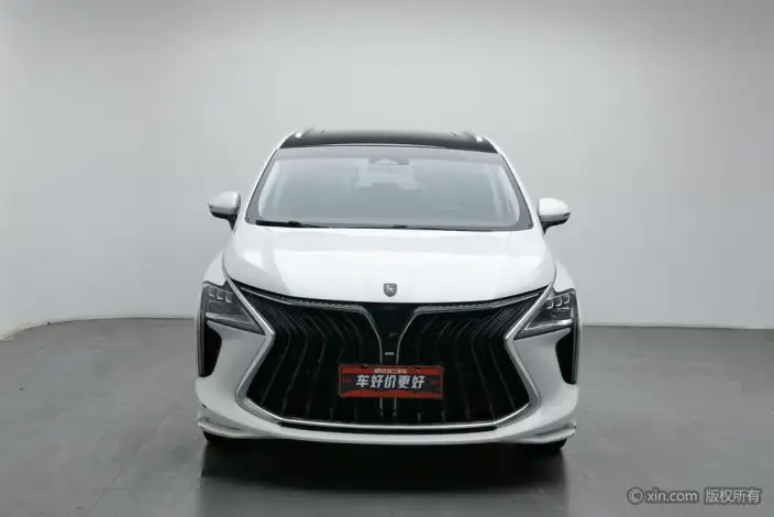 Forthing Yacht 2022 Model 1.5T DCT Chasing the Wind version – фото 2