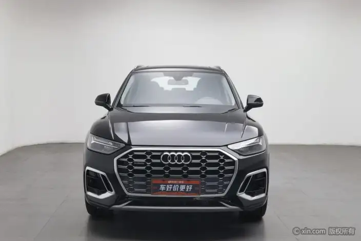 Audi Q5L 2022 Model 40T Luxury Dynamic Model – фото 2