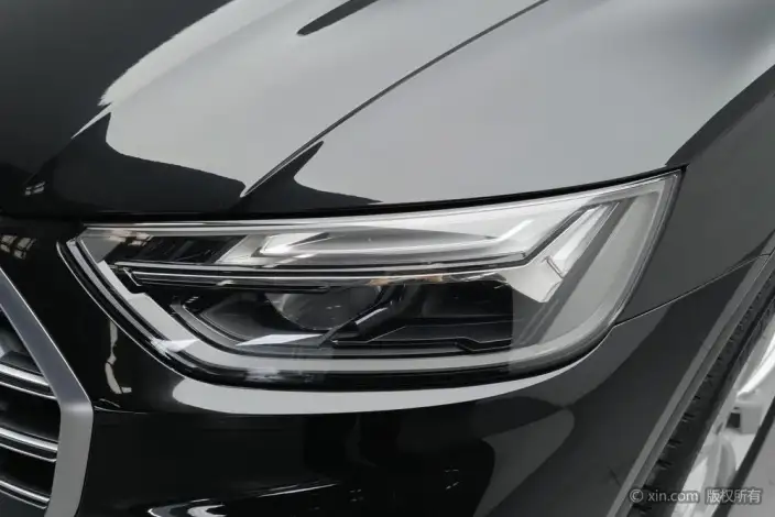 Audi Q5L 2022 Model 40T Luxury Dynamic Model – фото 7