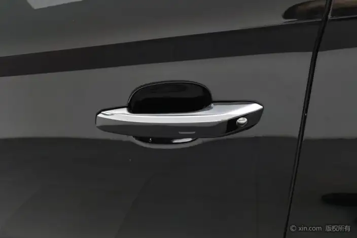 Audi Q5L 2022 Model 40T Luxury Dynamic Model – фото 8