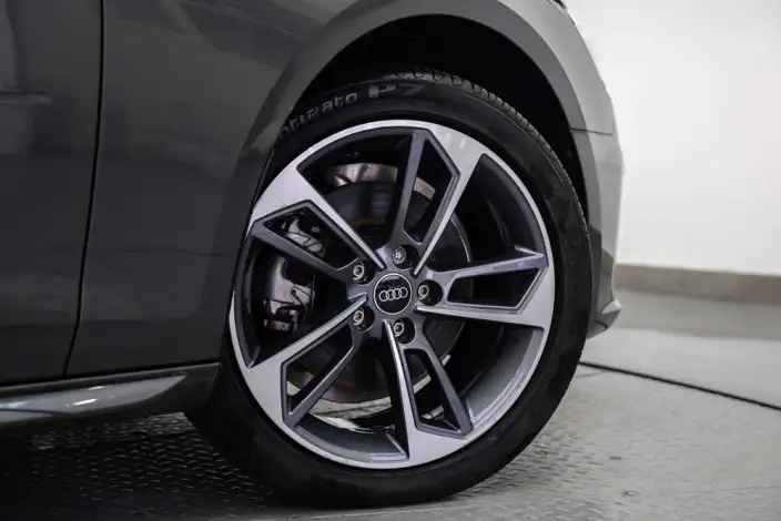 Audi A4 L 2023 Model 40 TFSI Fashion Dynamic Model – фото 9