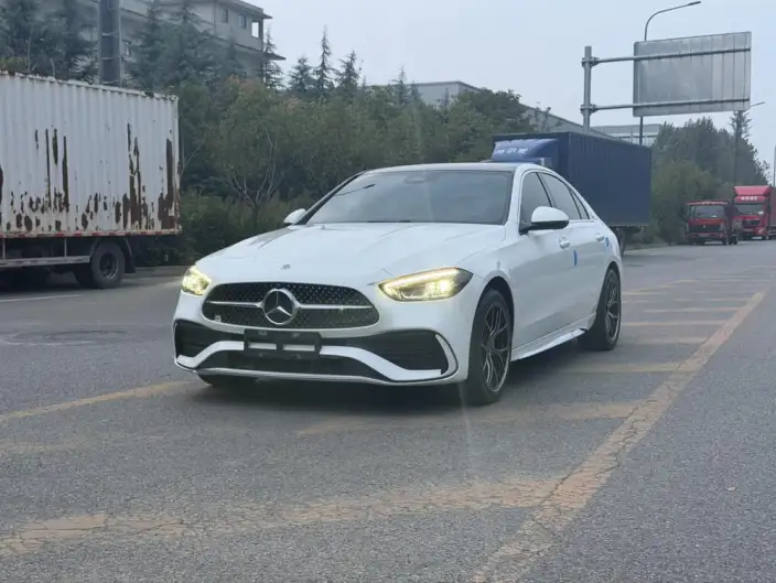 Mercedes-Benz C-Class 2023 Model Facelift C 260 L Sports Edition – фото 1