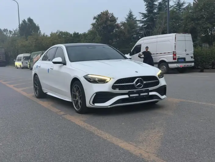 Mercedes-Benz C-Class 2023 Model Facelift C 260 L Sports Edition – фото 3