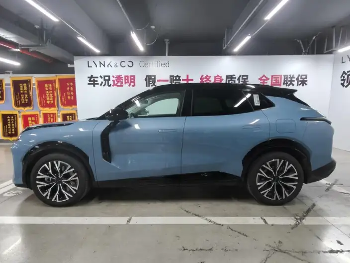 Lynk & Co 08 EM-P 2026 Model 210 4WD Performance Ultra H7