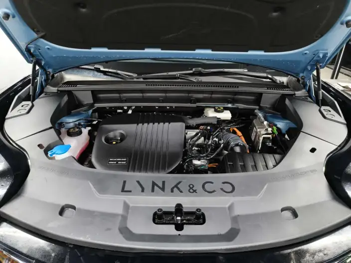 Lynk & Co 08 EM-P 2026 Model 210 4WD Performance Ultra H7 – фото 10