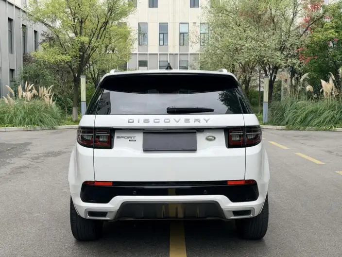 Land Rover Discovery Sport 2023 Model 249PS R-Dynamic S Performance version 5 seat – фото 5