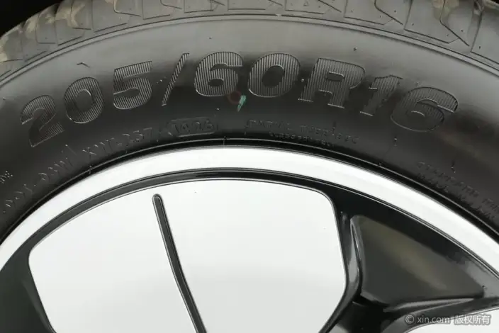 Geely Galaxy StarWish 2026 Model 310km Youth Edition – фото 7