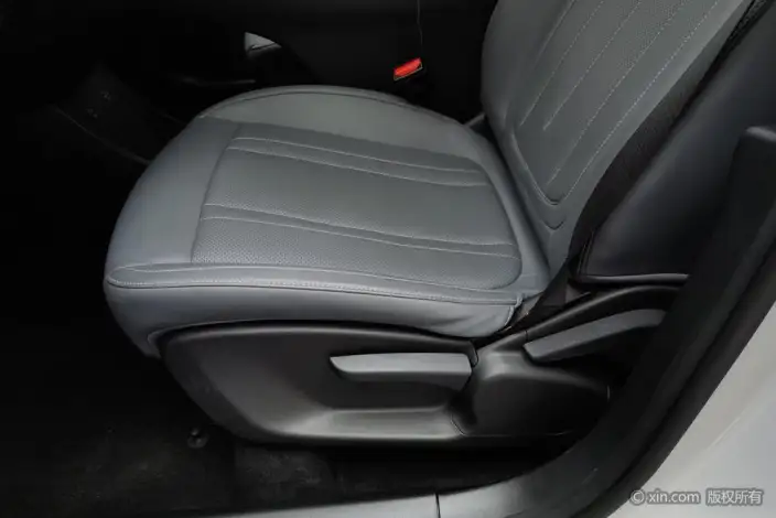 Geely Galaxy StarWish 2026 Model 310km Youth Edition – фото 8