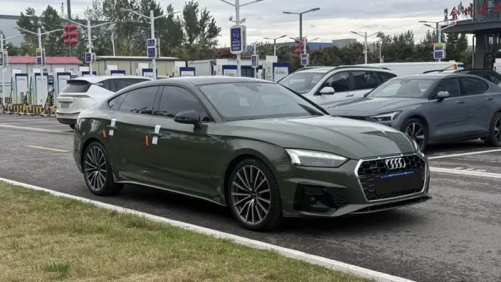 Audi A5 2024 Model Sportback 40 TFSI quattro Luxury Dynamic Model – фото 3