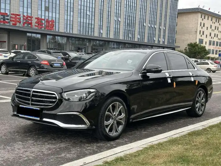 Mercedes-Benz E-Class 2023 Model E 300 L Luxury Model Sports sedan – фото 1