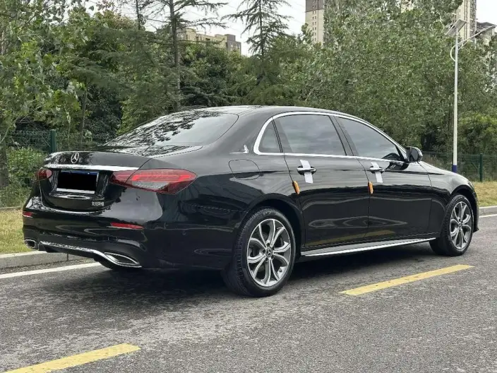 Mercedes-Benz E-Class 2023 Model E 300 L Luxury Model Sports sedan – фото 6