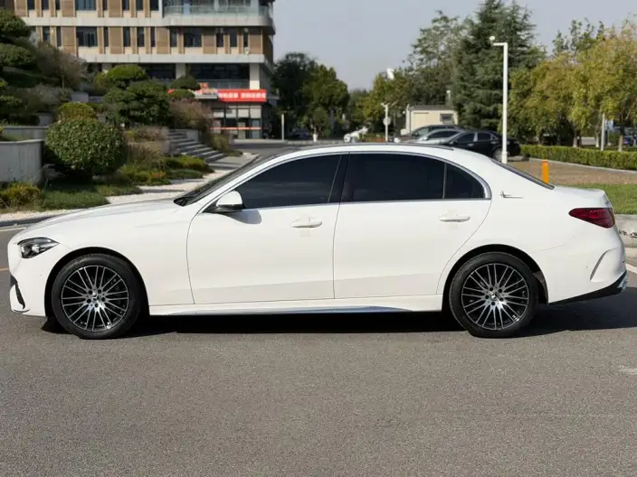 Mercedes-Benz C-Class 2023 Model Facelift C 260 L Sports Edition – фото 4