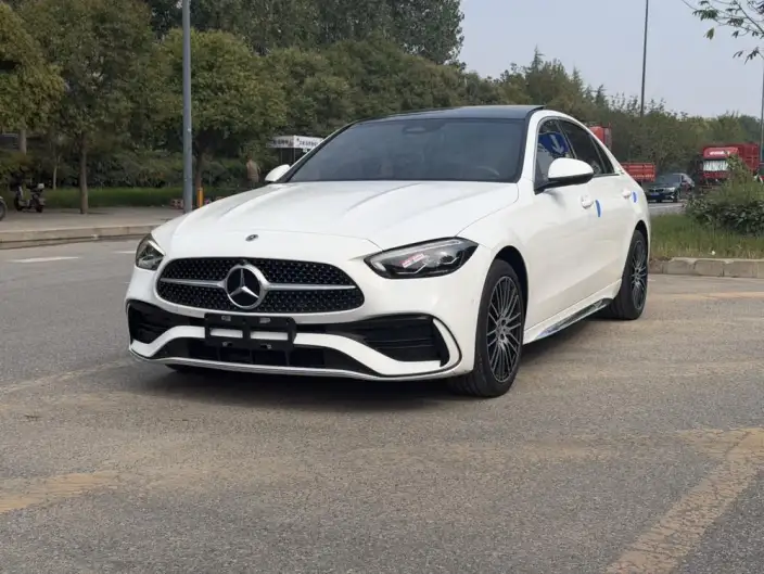 Mercedes-Benz C-Class 2023 Model Facelift II C 260 L Sports Edition – фото 1
