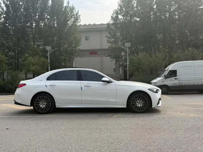 Mercedes-Benz C-Class 2023 Model Facelift II C 260 L Sports Edition – фото 7