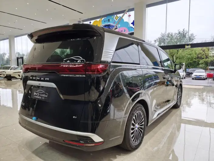 Denza D9 EV 2024 Model 620 2WD Exclusive Model – фото 7