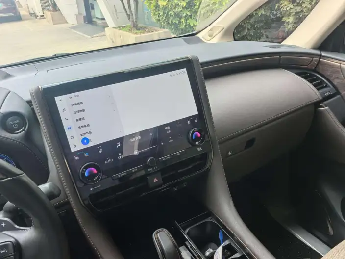 Vellfire 2024 Model 2.5L Automatic 4WD 7 seat Parallel Imported – фото 4