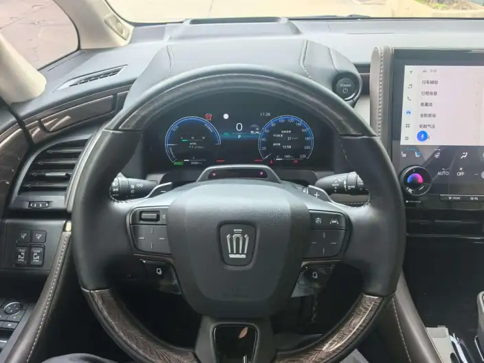 Vellfire 2024 Model 2.5L Automatic 4WD 7 seat Parallel Imported – фото 7