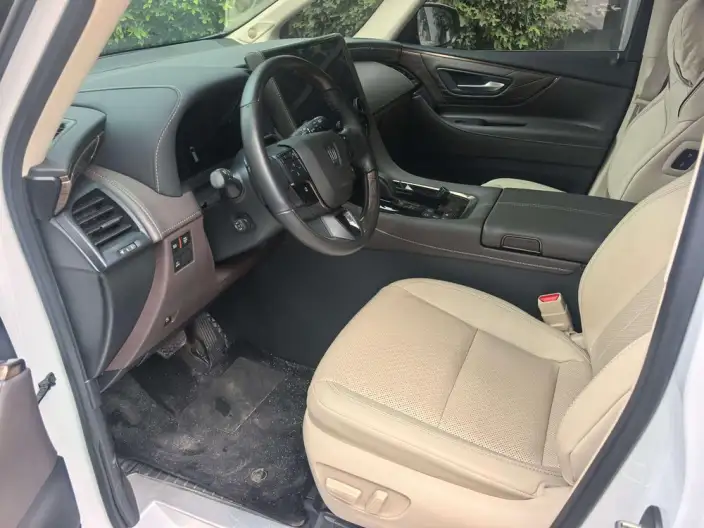 Vellfire 2024 Model 2.5L Automatic 4WD 7 seat Parallel Imported – фото 8