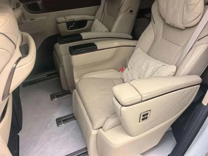 Vellfire 2024 Model 2.5L Automatic 4WD 7 seat Parallel Imported – фото 9