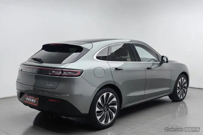 Aito M5 2022 Model Extended Range 4WD Flagship Edition
