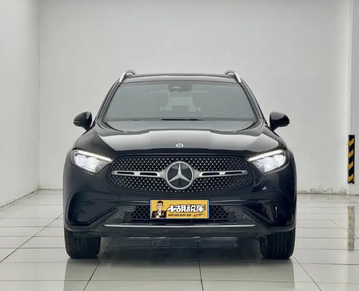 Mercedes-Benz GLC 2023 Model Facelift GLC 260 L 4MATIC Luxury Model 7 seat – фото 2