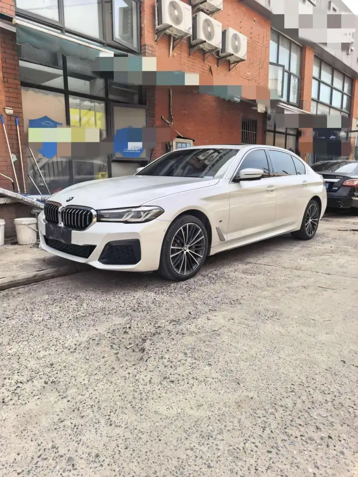 BMW 5 Series 2023 Model 530Li Leading Model M Sports Set – фото 1