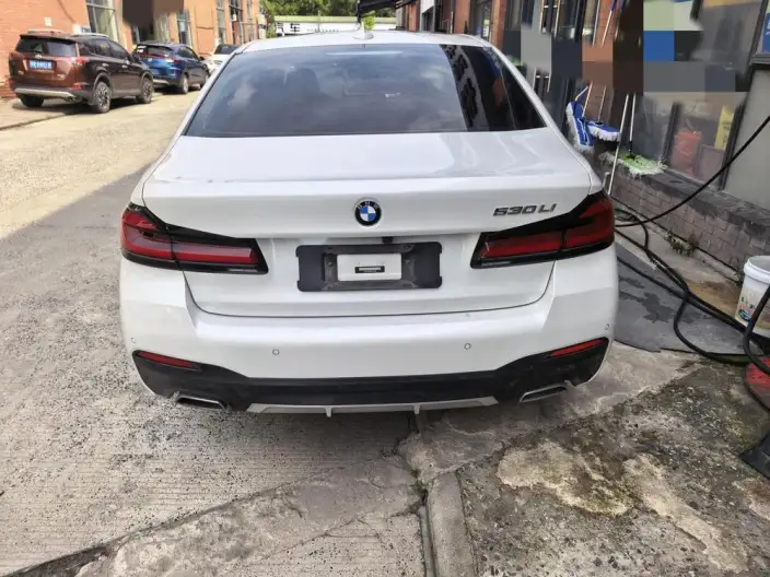 BMW 5 Series 2023 Model 530Li Leading Model M Sports Set – фото 4