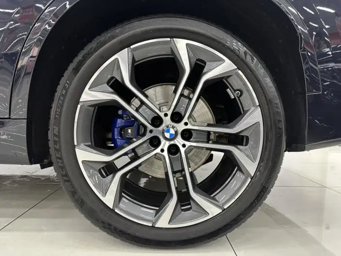 BMW X5 2022 Model Facelift xDrive 40Li Exclusive Model M Sports Set – фото 6