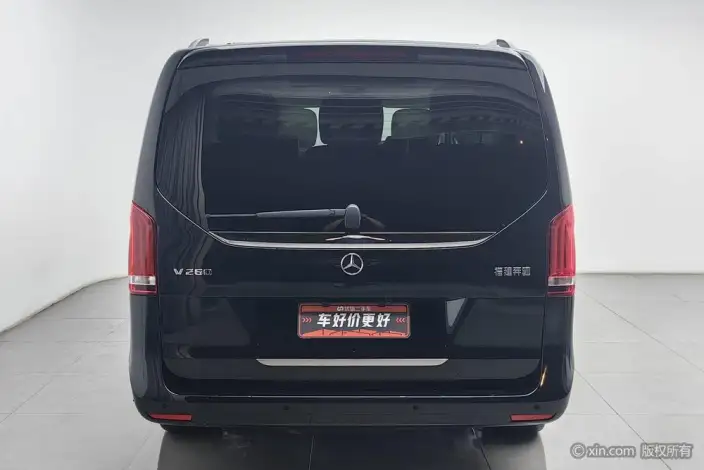 Mercedes-Benz V-Class 2022 Model V 260 Pilot Edition – фото 3