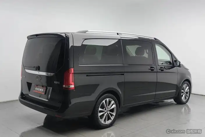 Mercedes-Benz V-Class 2022 Model V 260 Pilot Edition – фото 4