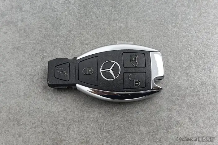Mercedes-Benz V-Class 2022 Model V 260 Pilot Edition – фото 6