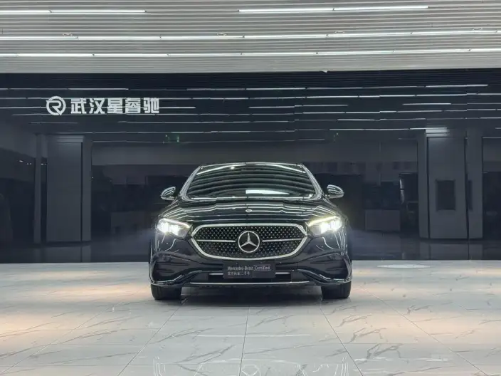 Mercedes-Benz E-Class 2024 Model E 260 L Sports sedan – фото 2