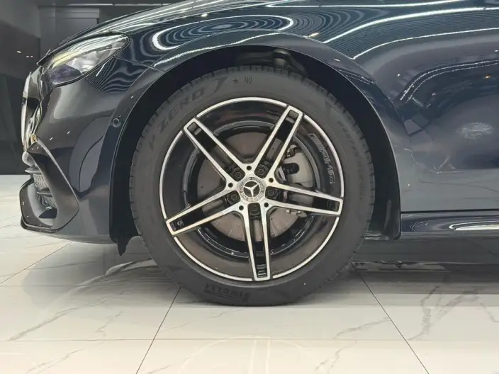 Mercedes-Benz E-Class 2024 Model E 260 L Sports sedan – фото 8