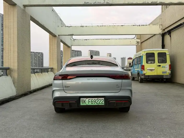 QinL DM 2025 Model Smart Driving Edition DM-i 80KM Leading Model – фото 4